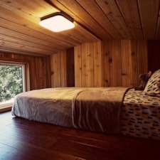 Stunning 3-bed 1-bath, Cedar Tinyhouse (28'x8') - Image 6 Thumbnail