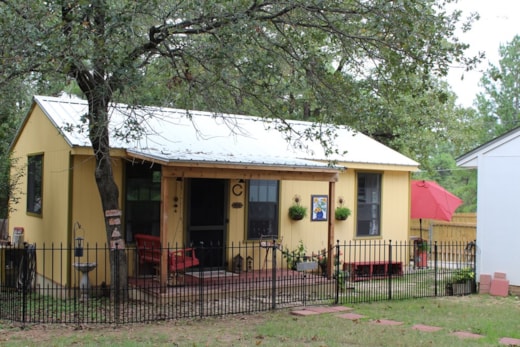 16 x 28 Cottage for Sale, just east of Austin in Bastrop, TX.  MUST BE MOVED!