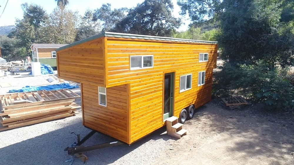 9 x 24 Modern Caravan by Tiny House Cottages professionally built dual lofts washer dryer full kitchen hardwoods composting toilet - Image 1 Thumbnail