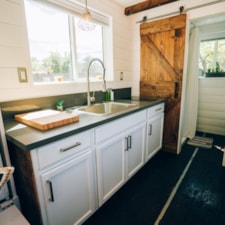 20' Luxury Container Tiny House - Image 3 Thumbnail