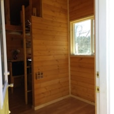 Tiny House with Private Bedroom plus Sleeping Loft - Image 6 Thumbnail
