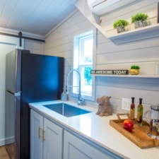 Modern Tiny Home! Ultra Lightweight! We Deliver!  - Image 5 Thumbnail