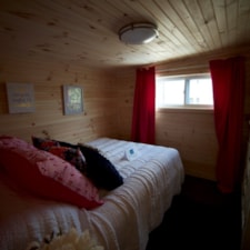 Luxury-Rustic 28’ Goose Neck Tiny House on Wheels - Image 3 Thumbnail