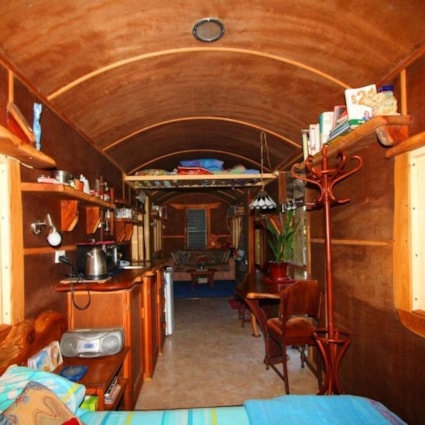 Vintage Railway Carriage - Tiny Renovated Queensland Rail Carriage CW317 - Image 2 Thumbnail