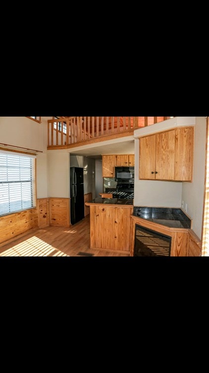 Beautiful cabin-style tiny home 370 sq ft - Image 1 Thumbnail