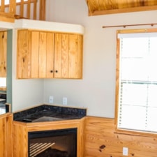 Beautiful cabin-style tiny home 370 sq ft - Image 3 Thumbnail