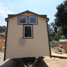 9 x 28 COUNTRY COTTAGE Tiny House professionally built w/ composting toilet - Image 5 Thumbnail