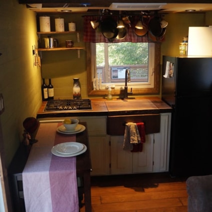 Tiny House for sale - Image 2 Thumbnail