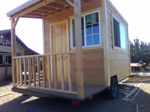solar powered tiny home trailer 92 sqf