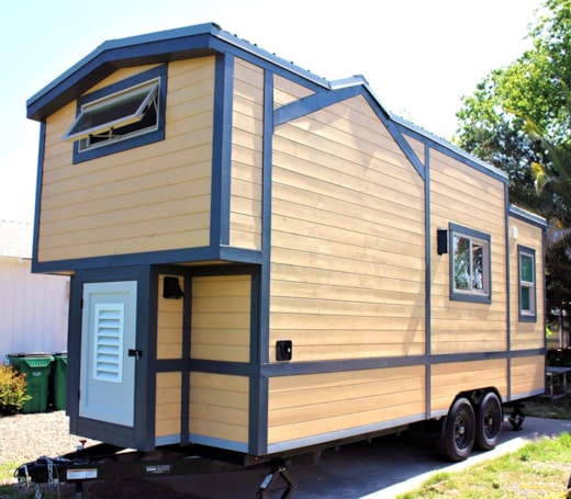 Luxurious Tiny House For Sale