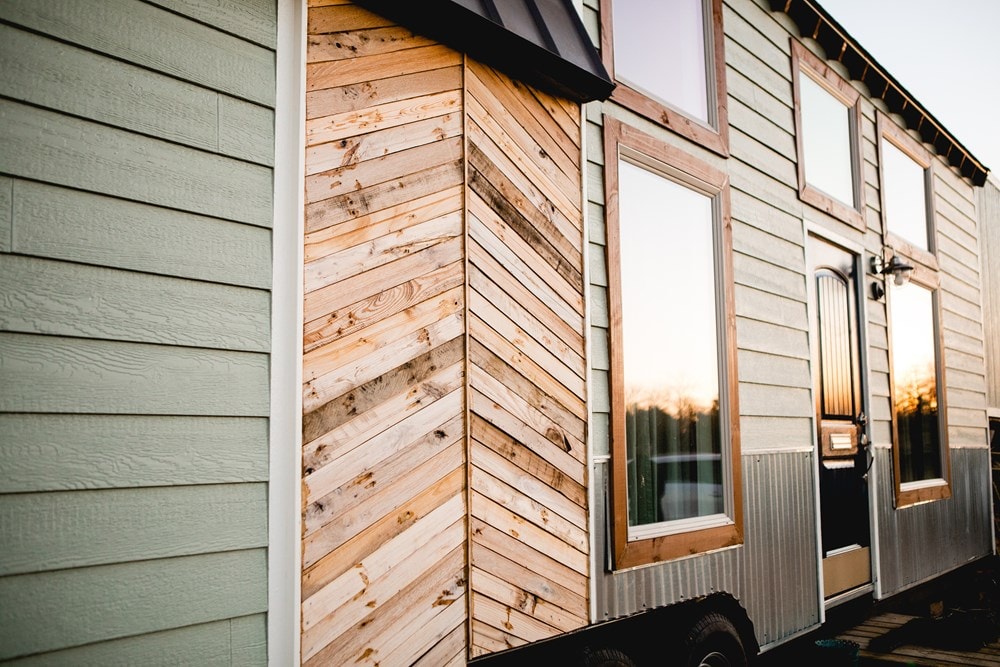 Live Smarter in this Tiny Home!  - Image 1 Thumbnail