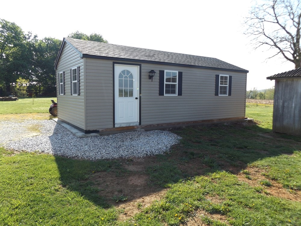 tiny home for sale - Image 1 Thumbnail