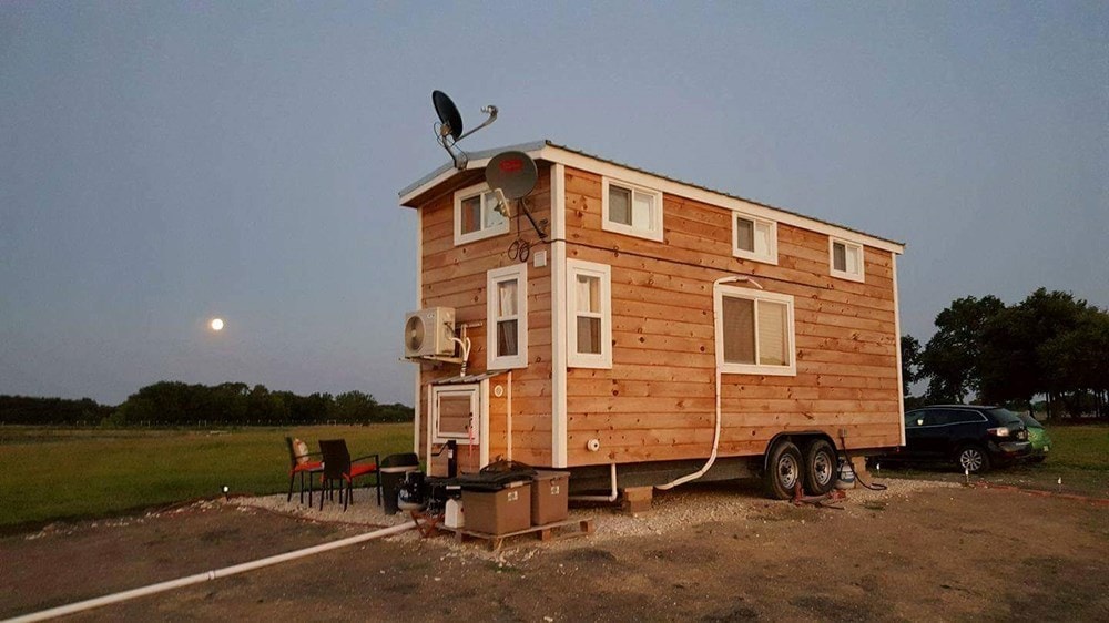 HGTV featured Tiny House on Wheels in DFW (24x8x13) - Price reduced 4/17/19 - Image 1 Thumbnail