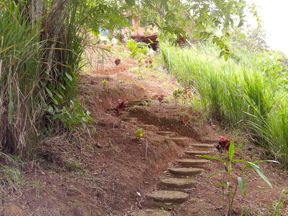 TINY HOME IN THE MOUNTAINS OF COSTA RICA - Image 1 Thumbnail