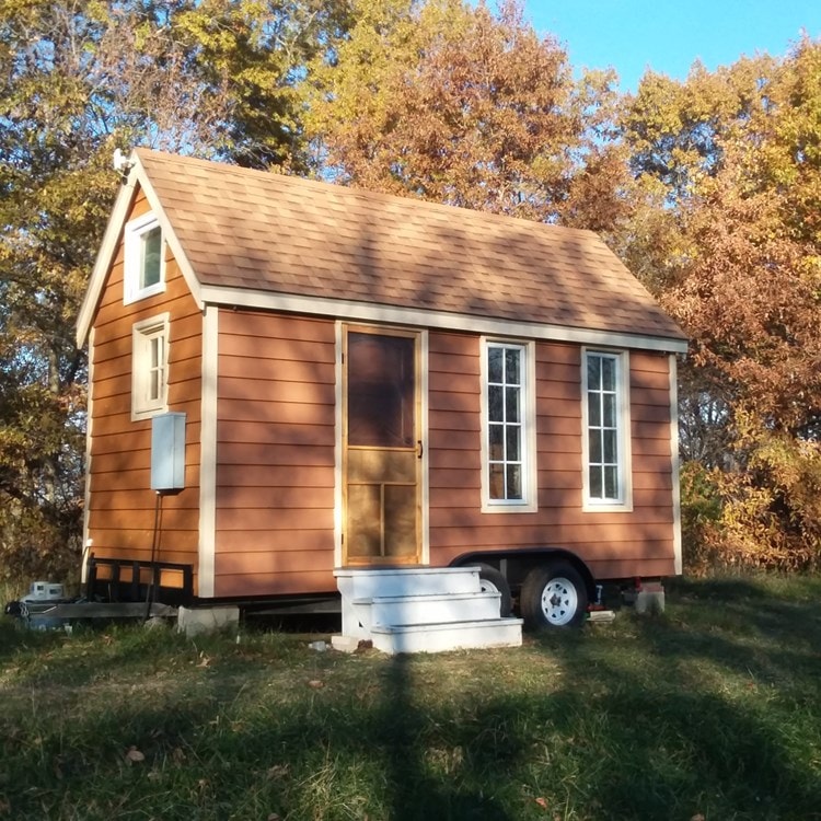 Tiny House for Sale - Cute Tiny House w/ Hardwood Floors