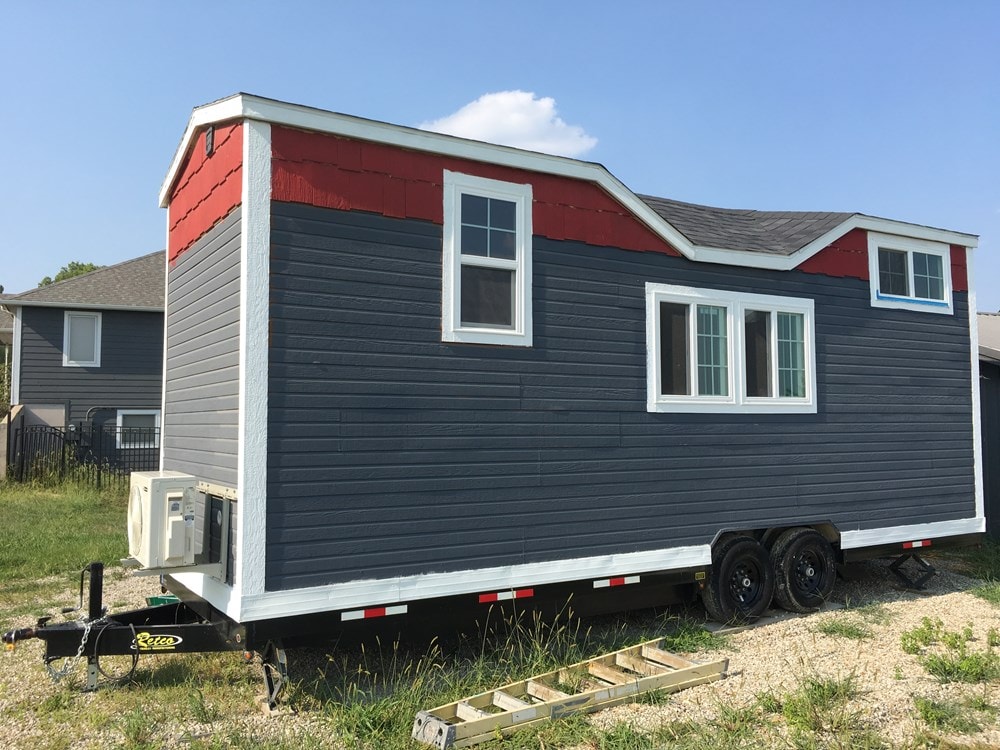 26 ft Tiny Home Must Sell - Image 1 Thumbnail