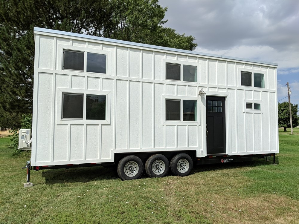 28 Foot Tiny House For Sale - Image 1 Thumbnail