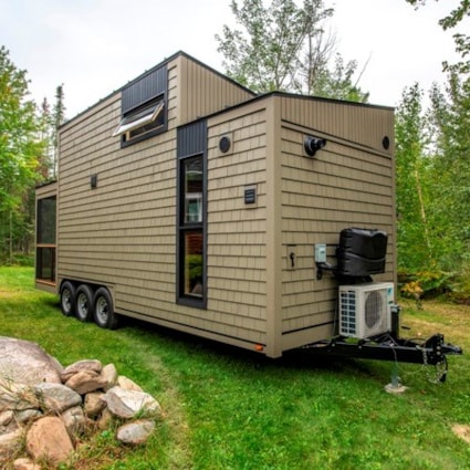 25 foot Tiny House on wheels with screened in porch - Image 2 Thumbnail
