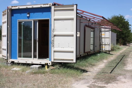 New custom 40' container home 2 bedroom 1 bath A/C washer dryer