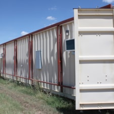 New custom 40' container home 2 bedroom 1 bath A/C washer dryer - Image 4 Thumbnail