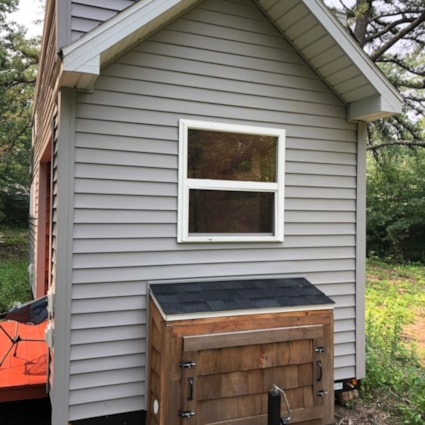 2019 Tiny House. Solar Equipped. Spacious Living Area + Porch. - Image 2 Thumbnail