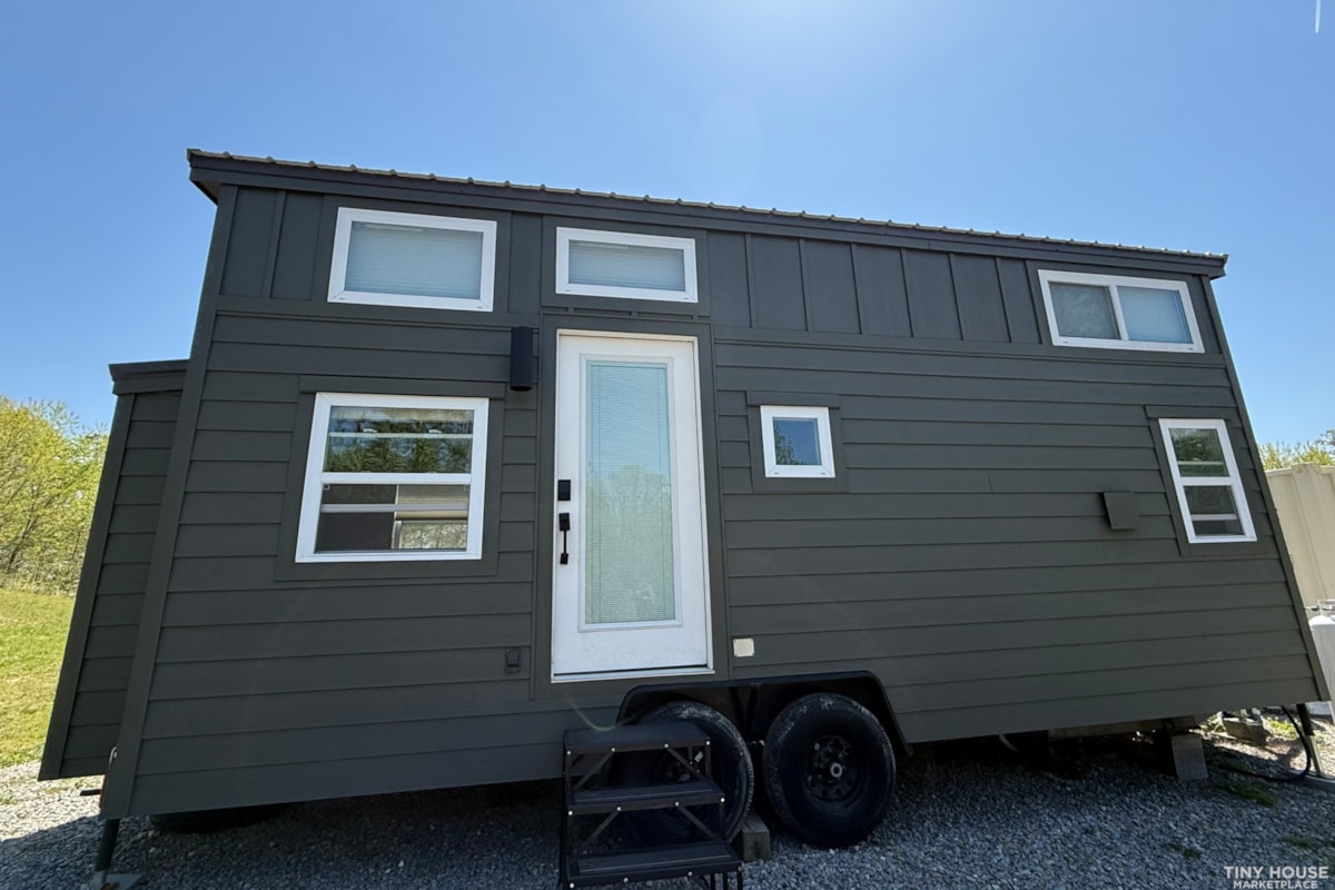 2019 Wind River Built (Toccoa model) - Image 1 Thumbnail