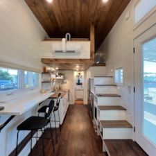 2021 24' Wind River Tiny Homes Toccoa - Image 3 Thumbnail