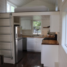 2022 Tiny Home 30ft X 8.5ft 350SqFt - Image 5 Thumbnail