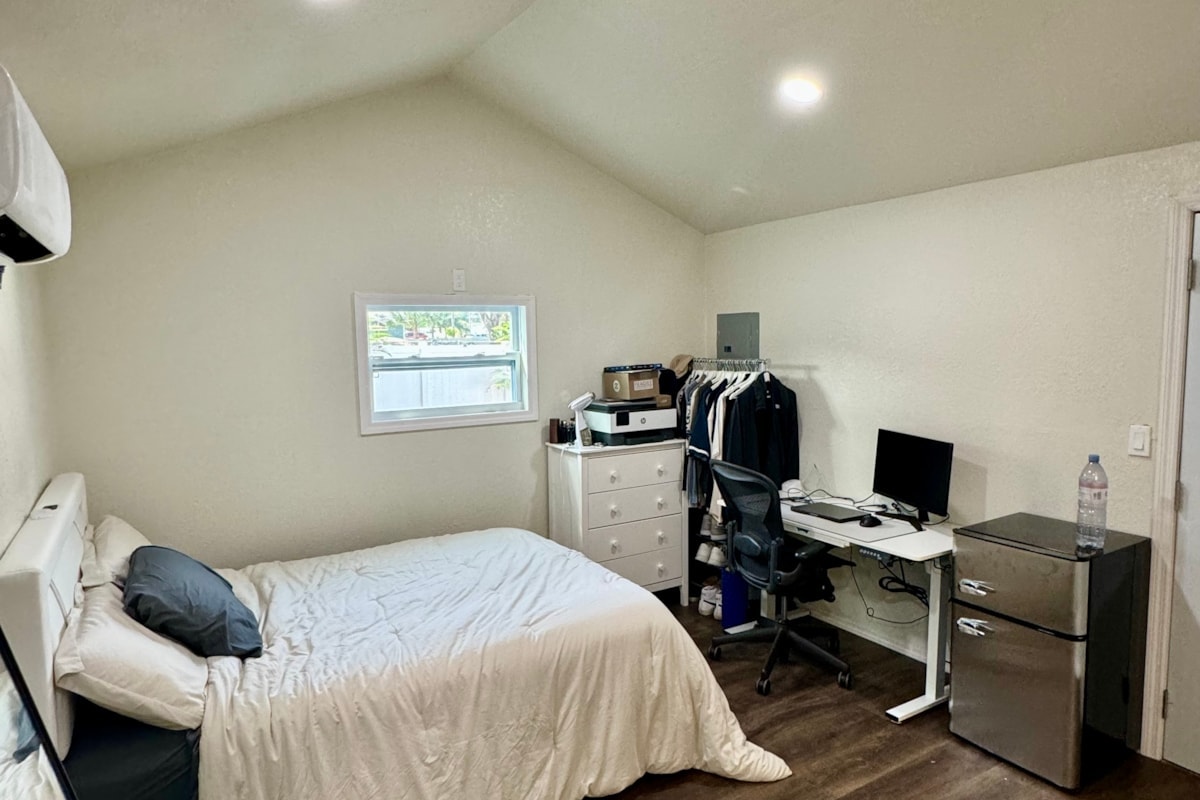 2023 200 sq ft Efficiency Studio – Movable Tiny Home - Image 1 Thumbnail