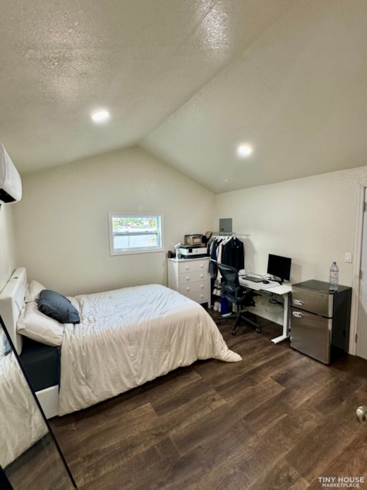 2023 200 sq ft Efficiency Studio – Movable Tiny Home