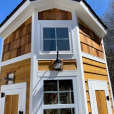 2023 Tinyhome on 26’ trailer, custom cedar deck, screened in porch - Image 6 Thumbnail