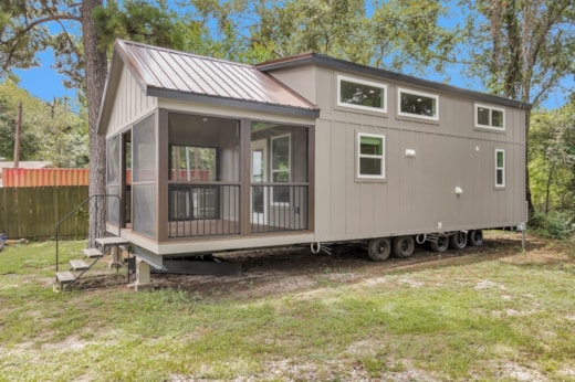2024 Platinum Cottages "Tumbleweed with Loft" – 1 Bed / 1 Bath Park Model RV