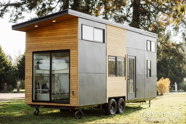 2025 Lux Tinyhome  - Image 1 Thumbnail