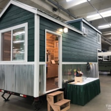 24' Beautiful Move In Ready Tiny Home High Quality - LOW PRICE! - Image 4 Thumbnail