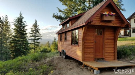 24' custom tiny home built by Spokane timber frame home builder