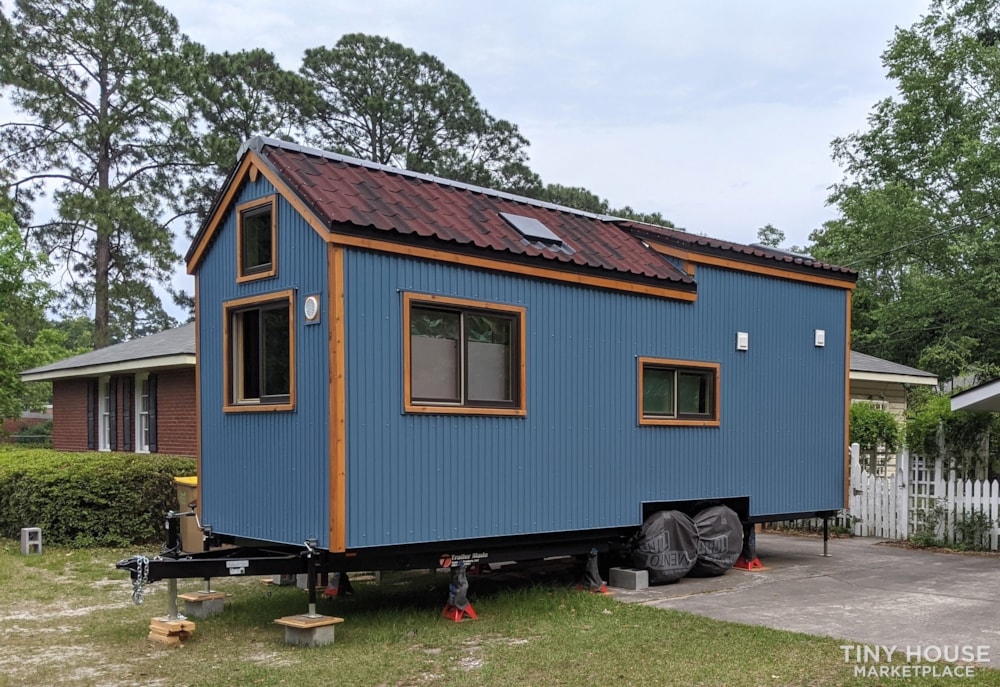 24' High Performance, Chemical-free Tiny Home on Wheels - Image 1 Thumbnail