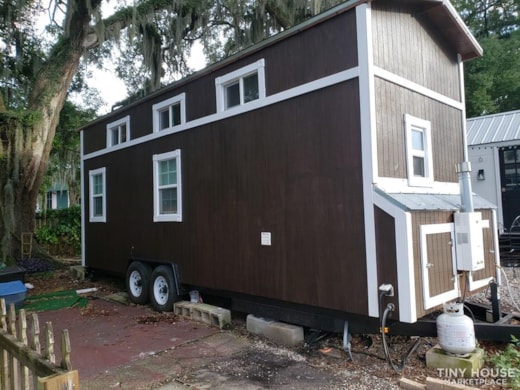 24 foot home parked in Orlando community!