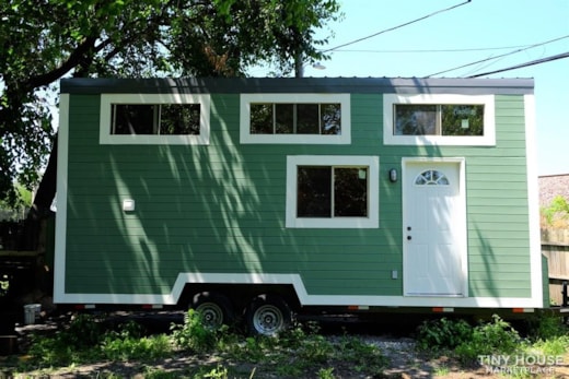 24 foot long tiny house on wheels