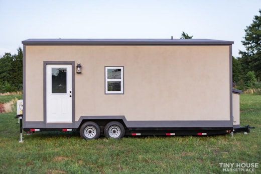 24' Lightweight Tiny House - Perfect for Office/Studio or Students