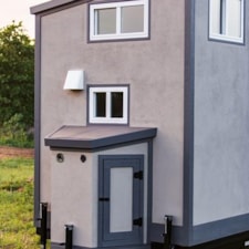 24' Lightweight Tiny House - Perfect for Office/Studio or Students - Image 3 Thumbnail