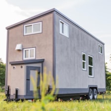 24' Lightweight Tiny House - Perfect for Office/Studio or Students - Image 4 Thumbnail