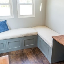 24' Lightweight Tiny House - Perfect for Office/Studio or Students - Image 6 Thumbnail