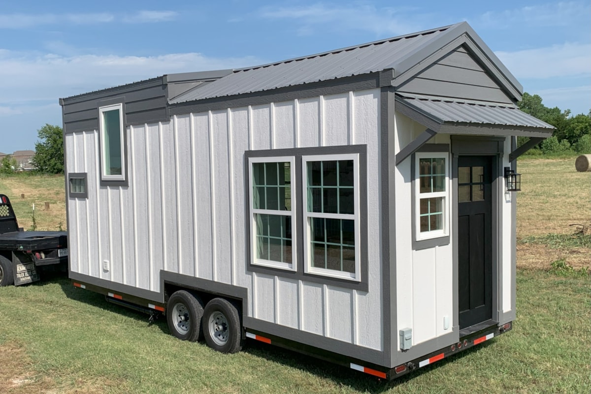24' Sojourner Model THOW-NOAH Certified - Image 1 Thumbnail