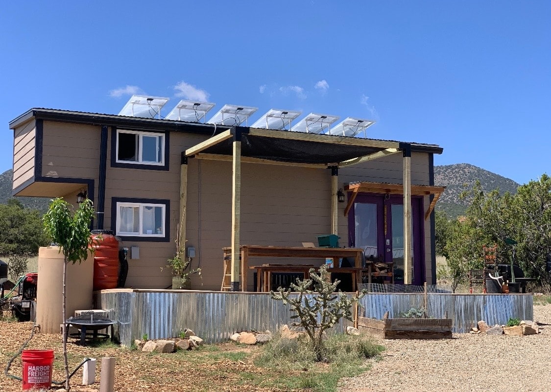 24’ Tiny Home On Wheels - Image 1 Thumbnail