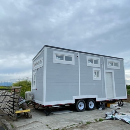 24’ Tiny House FOR SALE  - Image 2 Thumbnail
