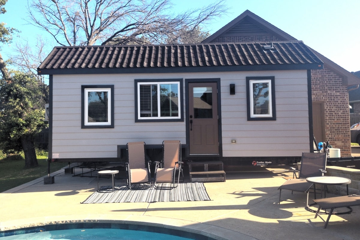 24Ft Tiny Home on Wheels RVIA CERTIFIED - Image 1 Thumbnail