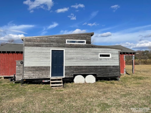 24ft Tiny House on Wheels For Sale