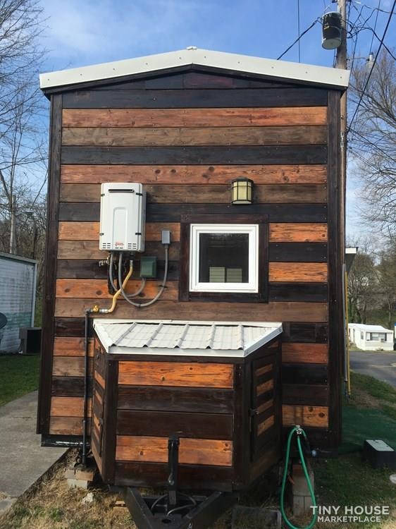 24ftx8.5ft Tiny House for sale - open to offers! - Image 1 Thumbnail