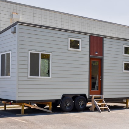 26' NOAH certified tiny house on wheels - Image 2 Thumbnail