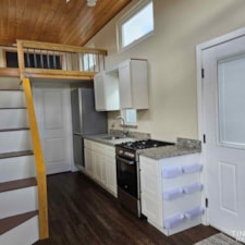 26ft Long - Dual Lofts, Full Size Appliances, Shower/Tub & W/D Hookups! - Image 4 Thumbnail